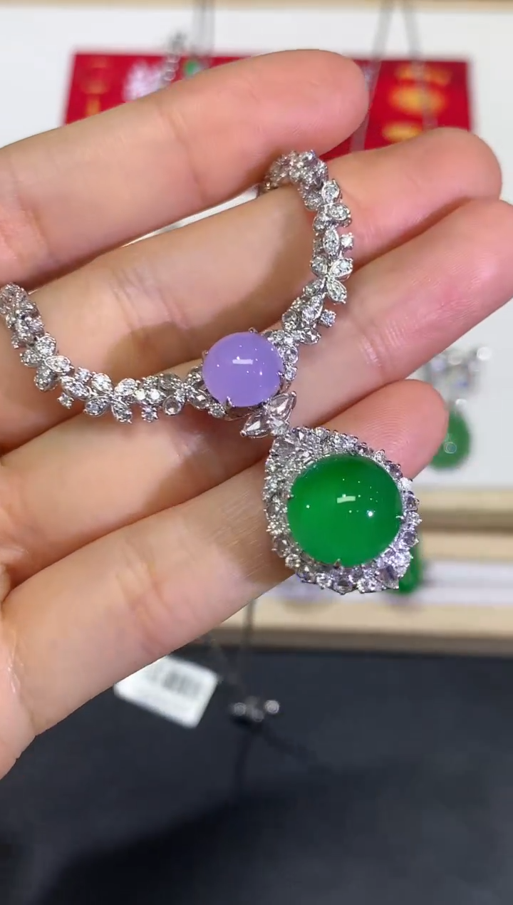 【闪购商品】翡翠颈饰18K金镶嵌团购28