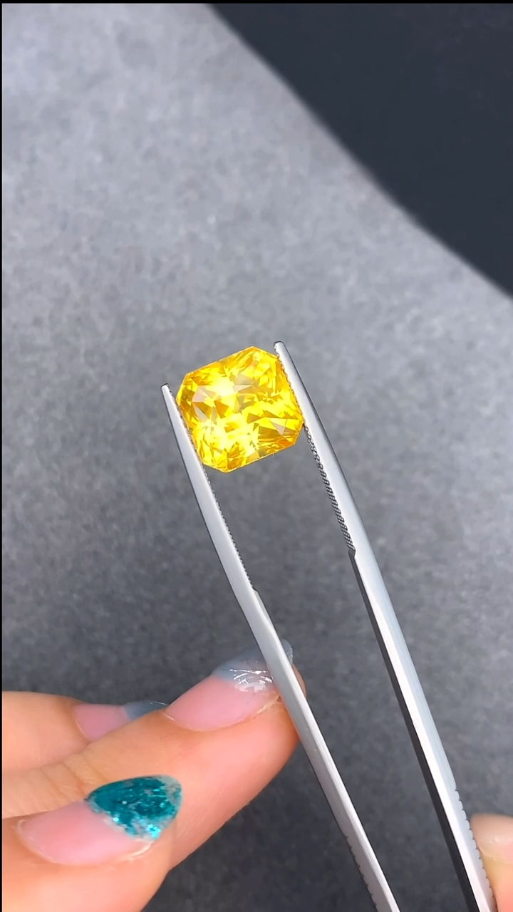 【闪购商品】蓝宝石裸石未镶嵌8.6克拉