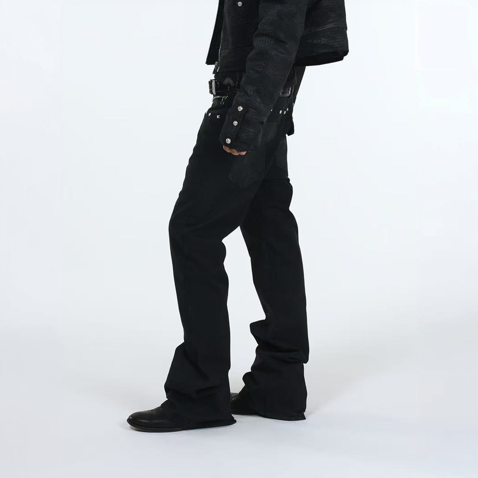 DETW26SS* "蛇纹洗褪色"黑牛异形口袋金属铆钉*拉链*堆叠感牛仔裤