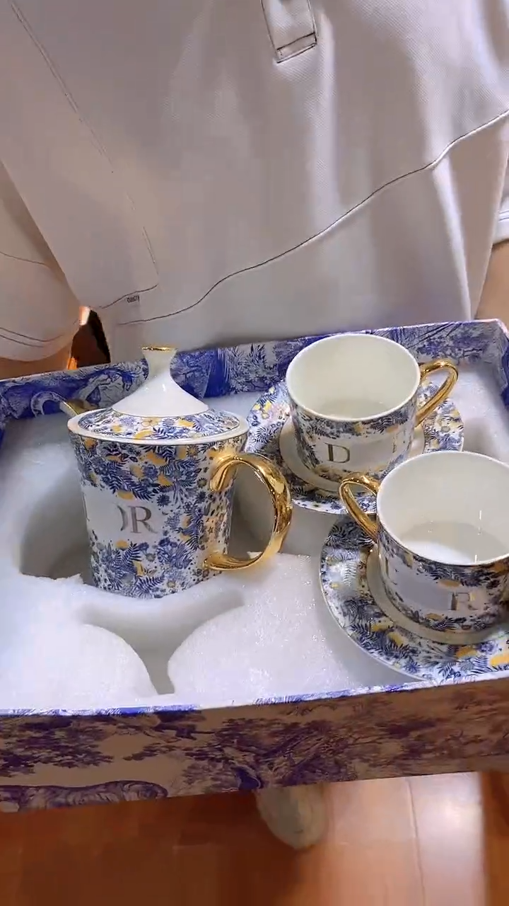 【闪购商品】鸿辉家品牌瓷器，京东包邮！