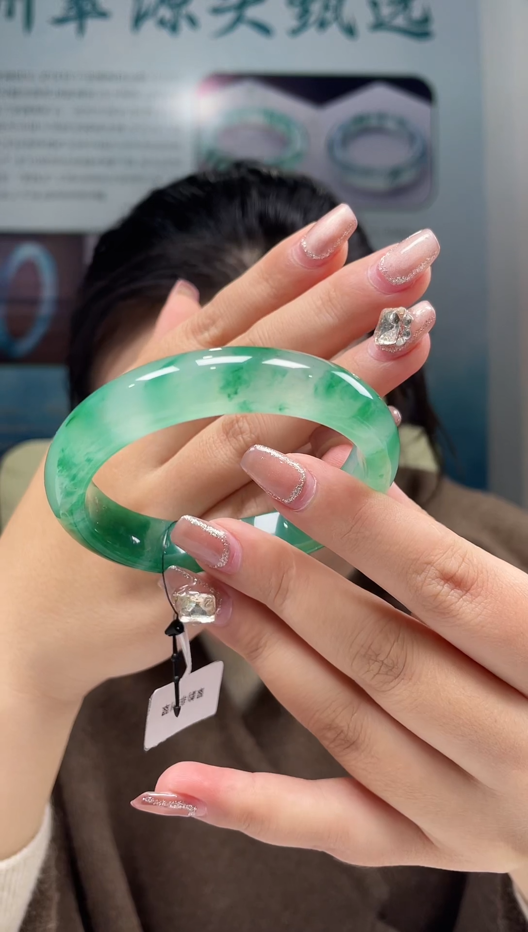 【闪购商品】石英质玉手镯未镶嵌非洲翠手镯多样性发货