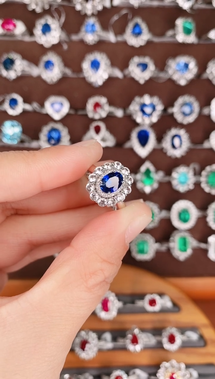 【闪购商品】蓝宝石18K金戒指18K金镶嵌·