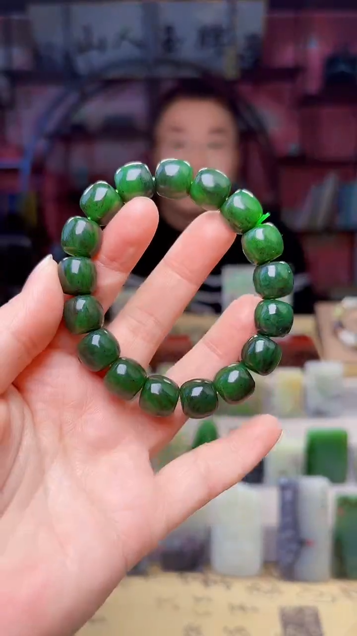 未镶嵌和田玉把件235