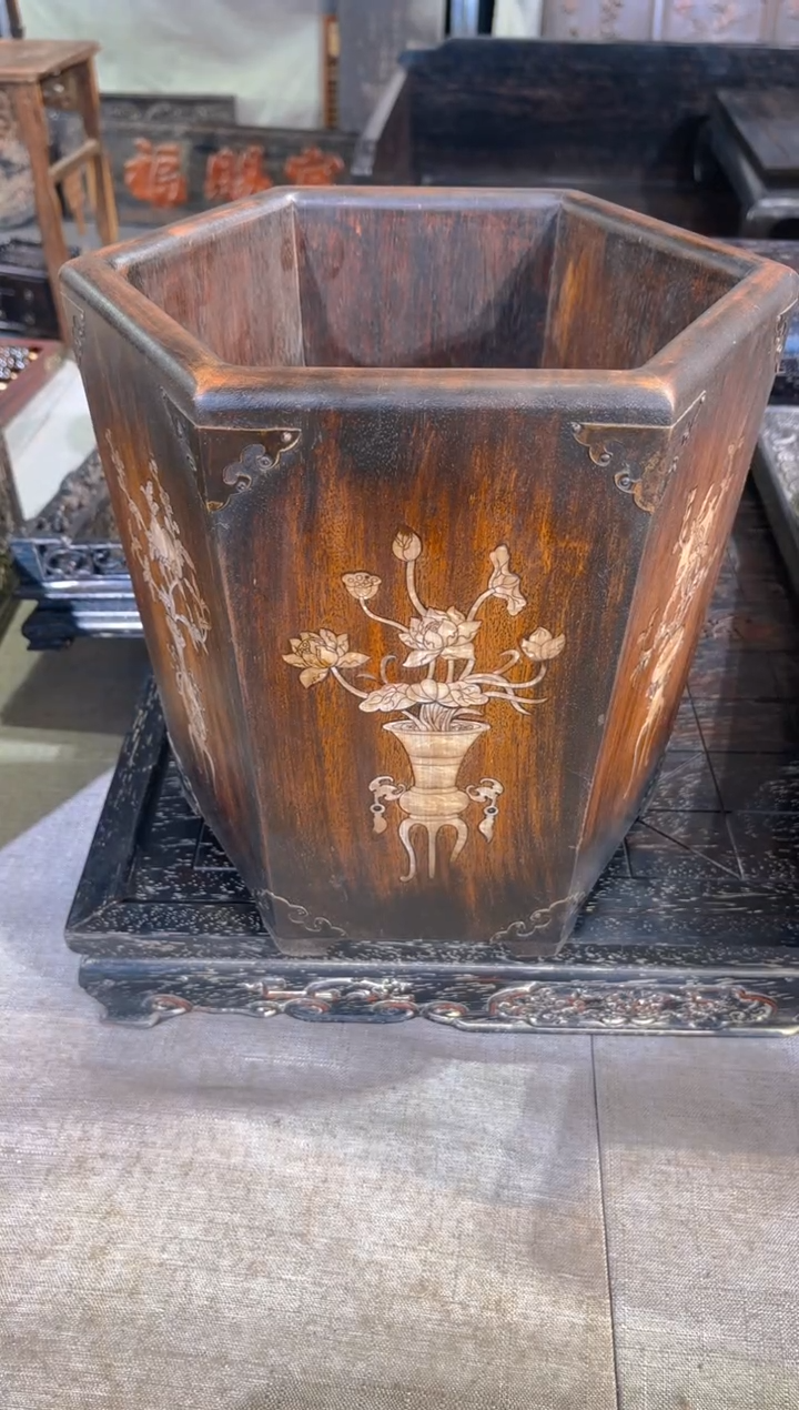 木陈*田A0555紫檀雕刻板以直播间截图