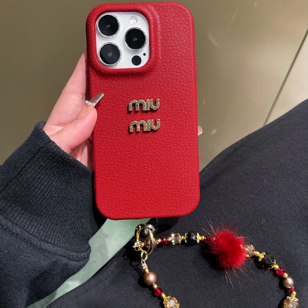 适用苹果华为荣耀oppo/vivo小米手机壳轻奢酒红软壳闪钻防摔手链