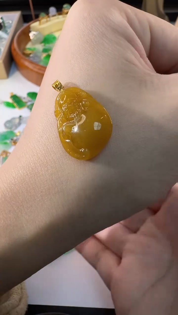 【闪购商品】翡翠颈饰18K金镶嵌缅甸翡翠A货挂件