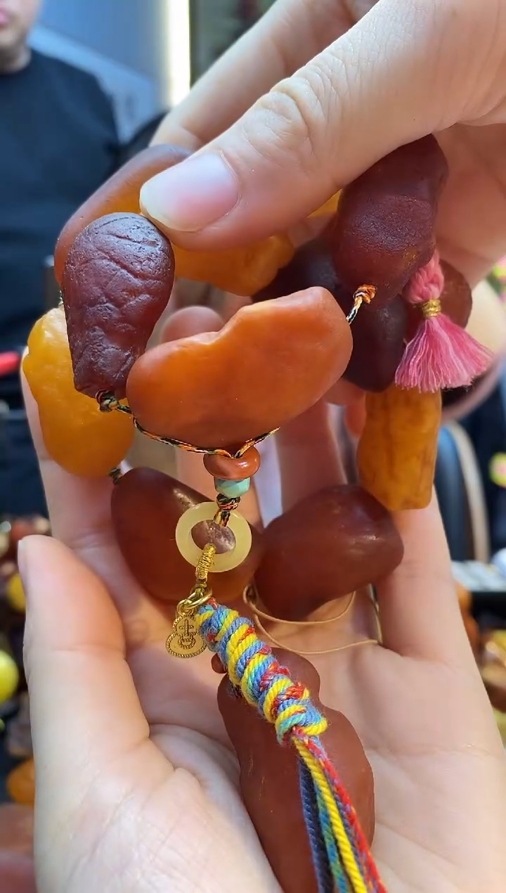 手链琥珀未镶嵌手持