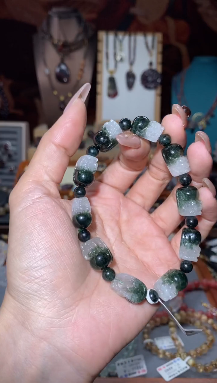 【闪购商品】水晶手串未镶嵌绿幽灵貔貅阵