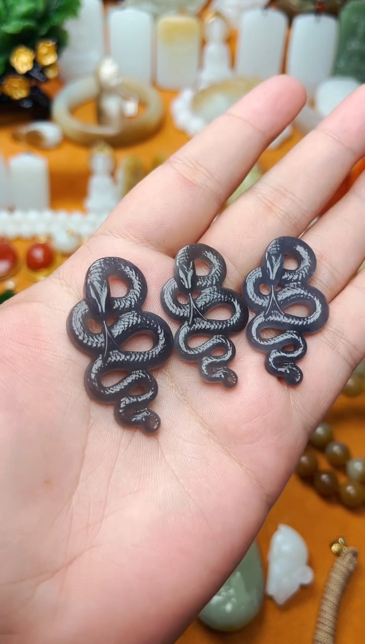 【闪购商品】和田玉颈饰未镶嵌蛇多样性拍一发一