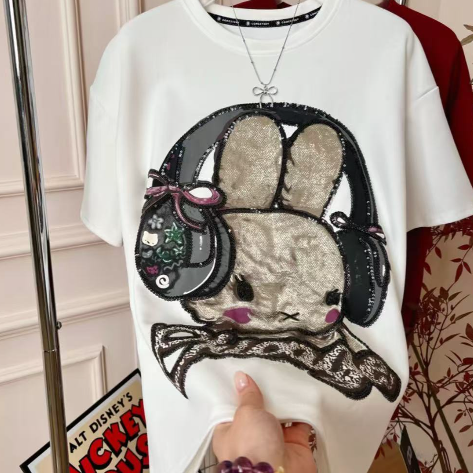 【耳机小兔】休闲风短袖圆领常规磨毛短款T恤设计师时尚宽松夏季