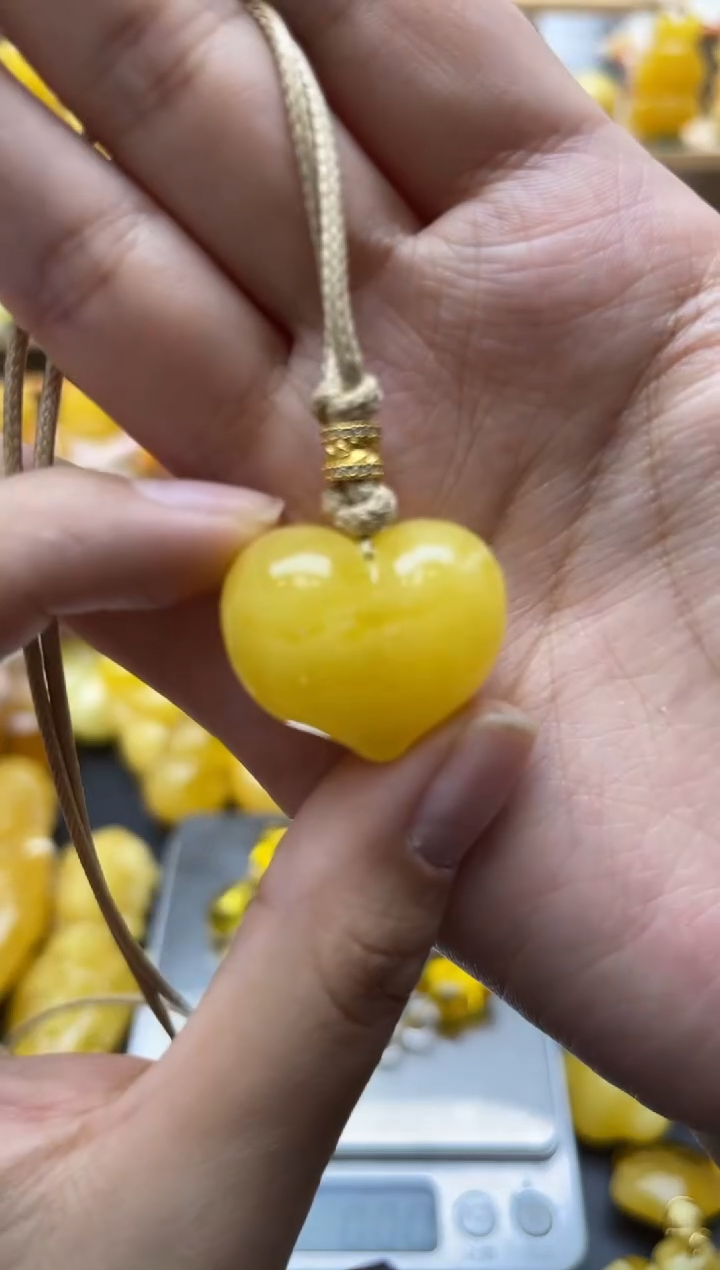 琥珀未镶嵌珠宝奇石016 琥珀蜜蜡微瑕