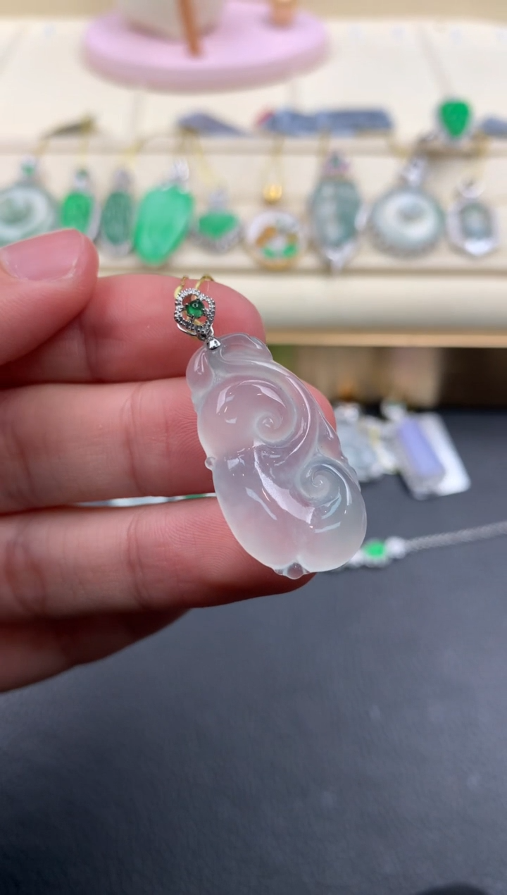 【闪购商品】翡翠颈饰18K金镶嵌A6396