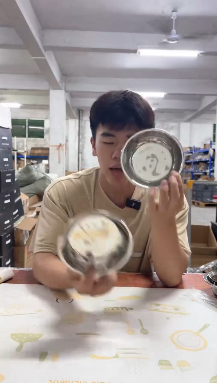 直播间秒杀清仓微瑕产品，可能当过样品拍照