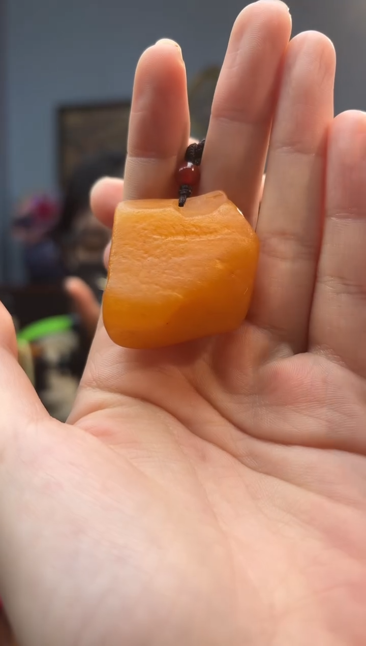 琥珀颈饰未镶嵌吊坠