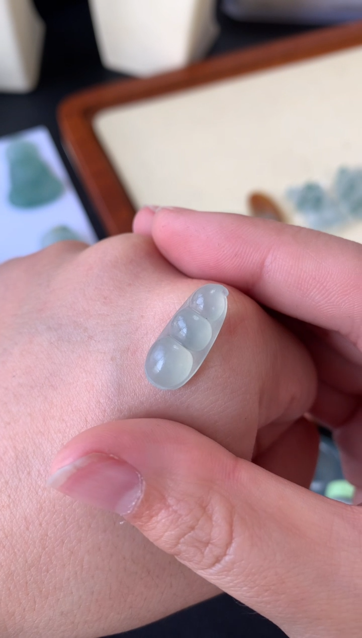 【闪购商品】定制翡翠未镶嵌翡翠