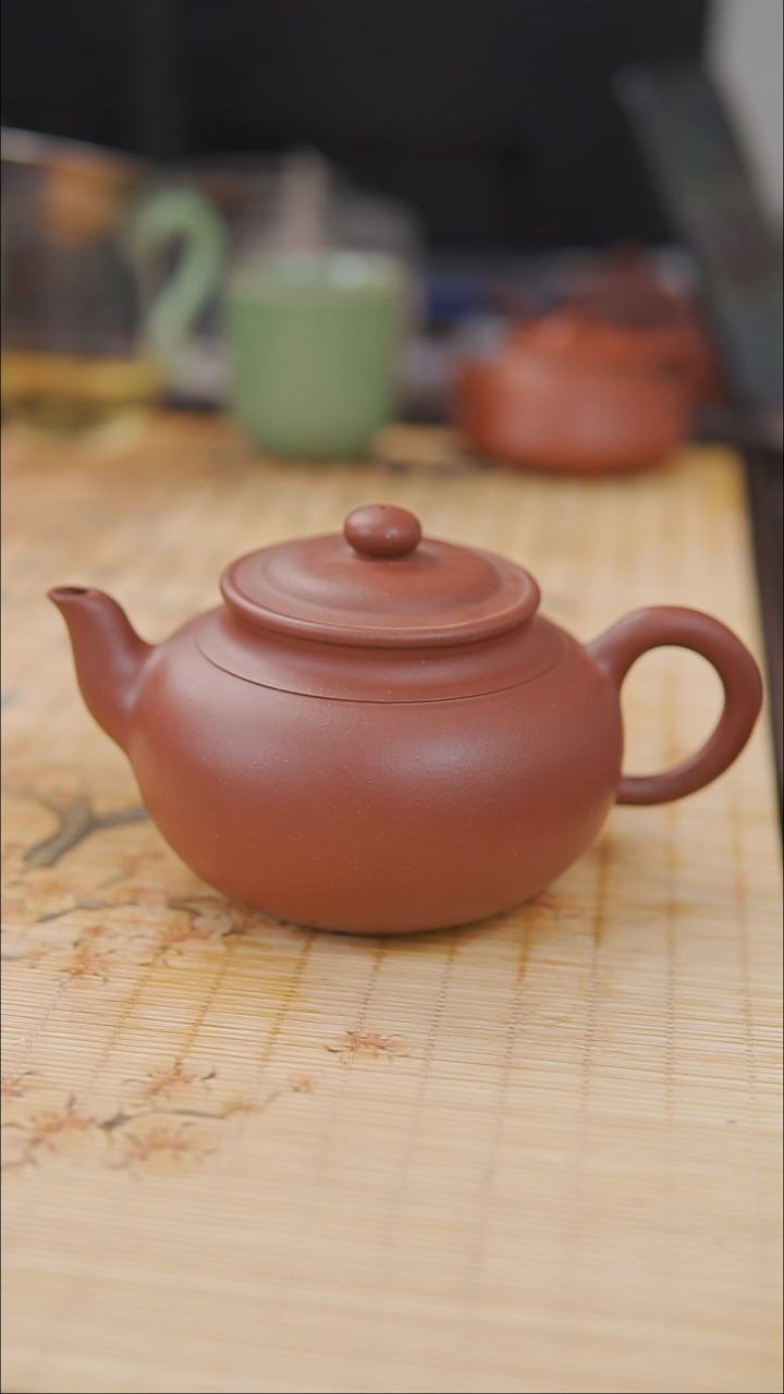 茶壶紫砂清水泥  半手工  平盖莲子壶