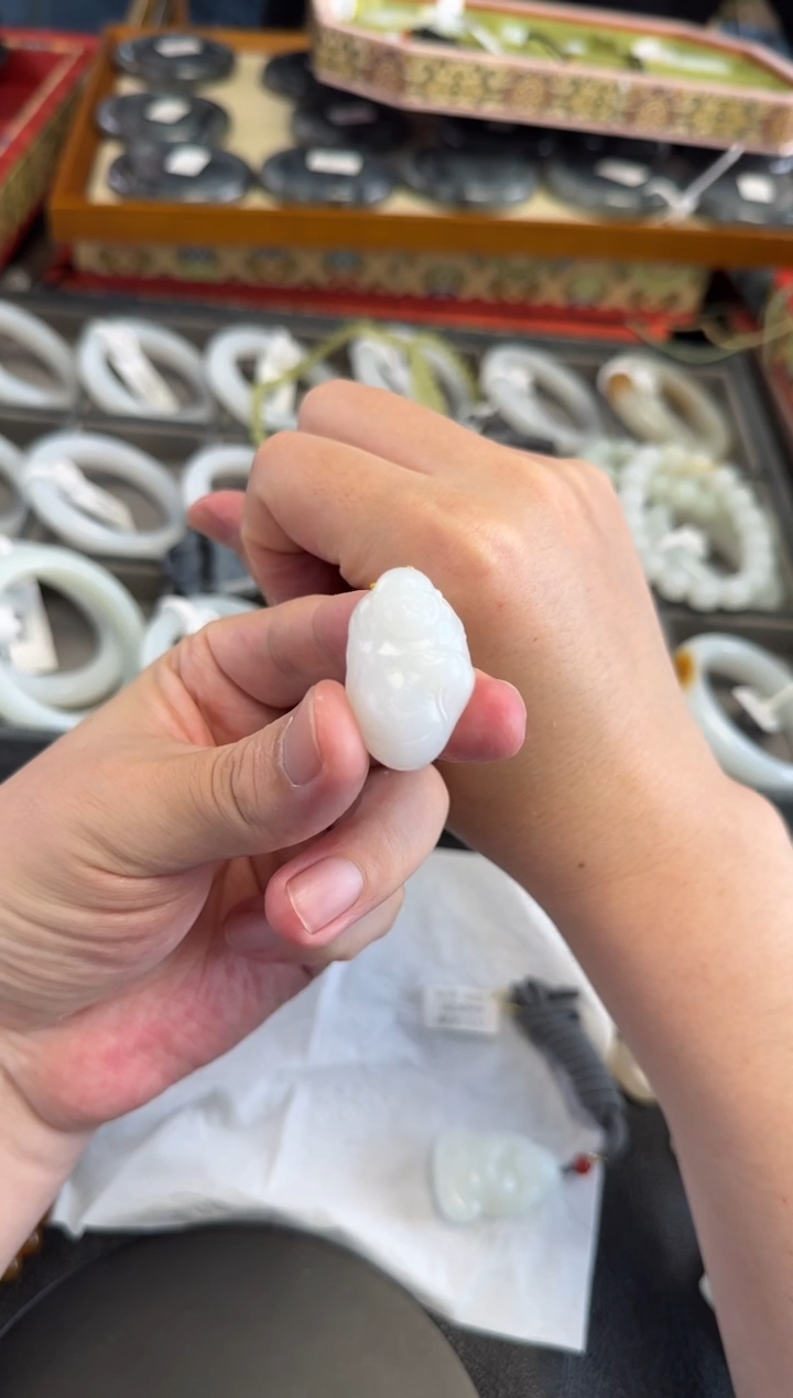 和田玉未镶嵌颈饰和田玉