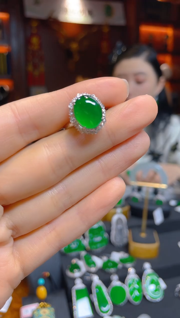 【闪购商品】翡翠戒指18K金镶嵌112109-天然A货翡翠