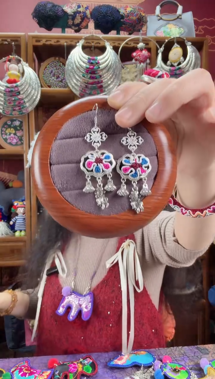 刺绣耳环108甜甜家