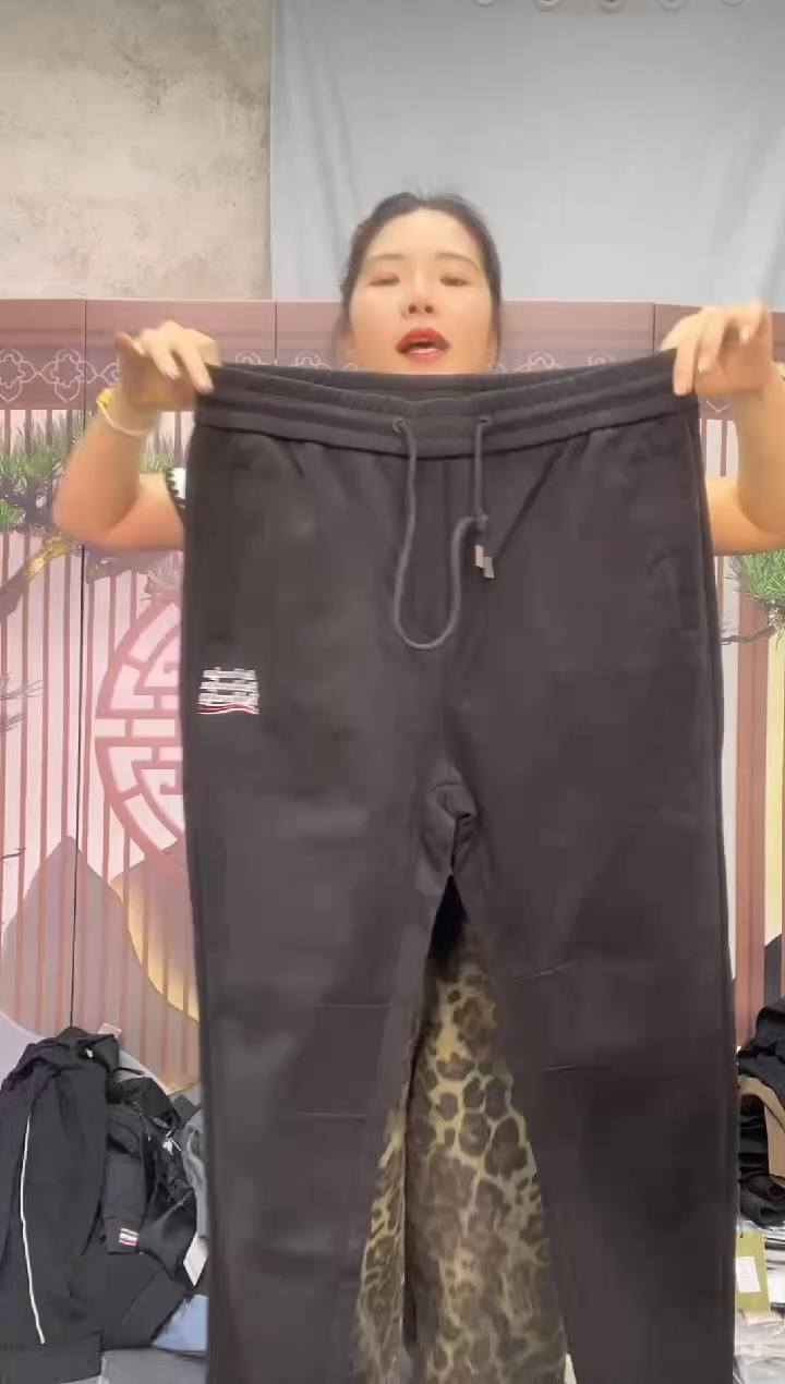 四季款休闲牛仔裤码36-38