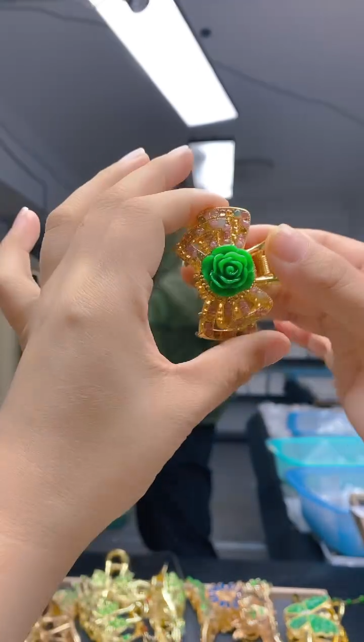 【闪购商品】碧玺耳饰合金378发夹