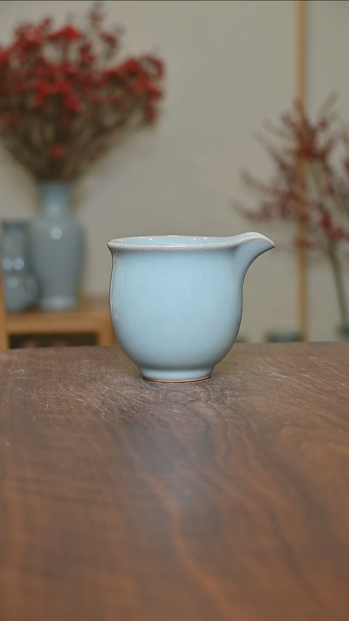 【闪购商品】其他微瑕天青釉朱家汝窑款手抓公道杯200毫升