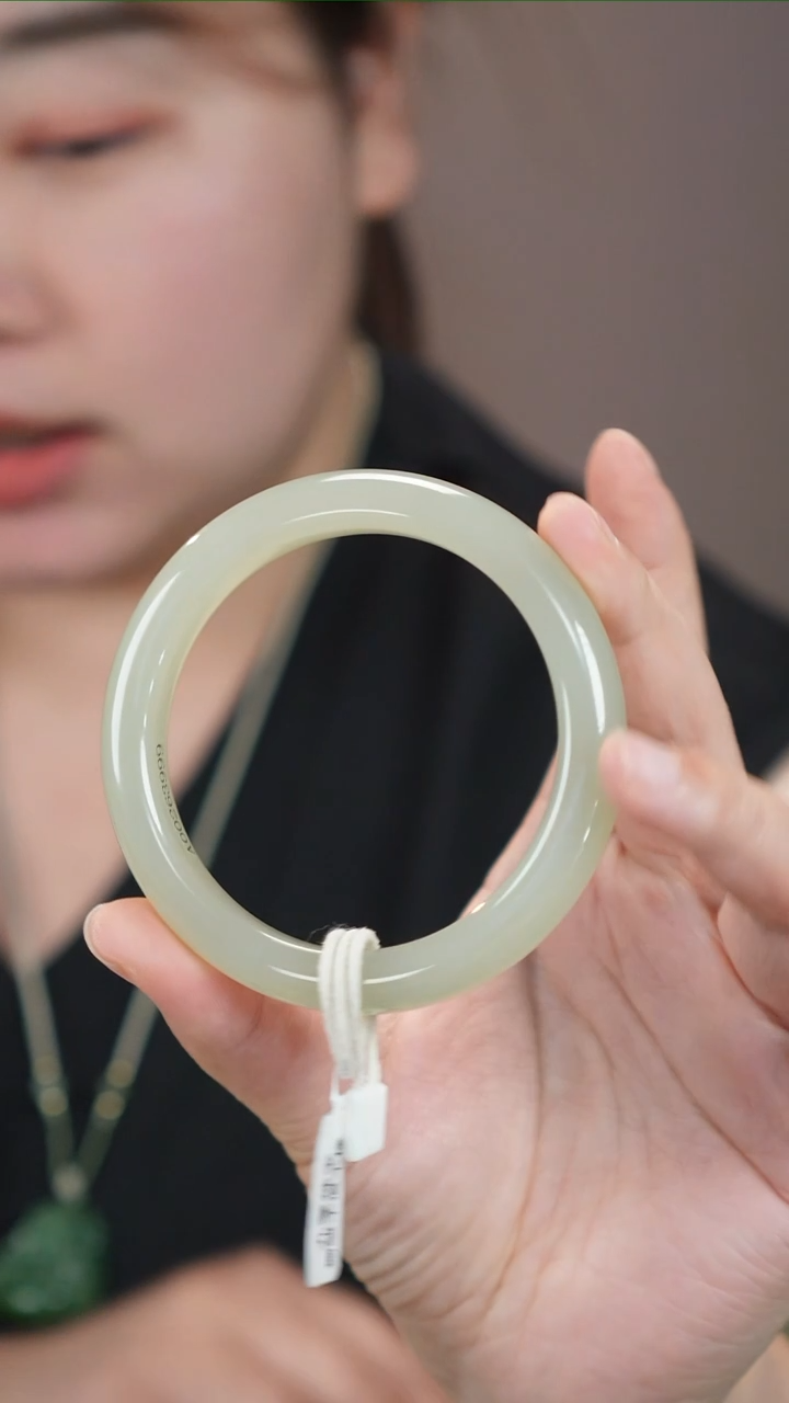 和田玉手镯未镶嵌49【柚子来啦】和田玉拍一发一61.8