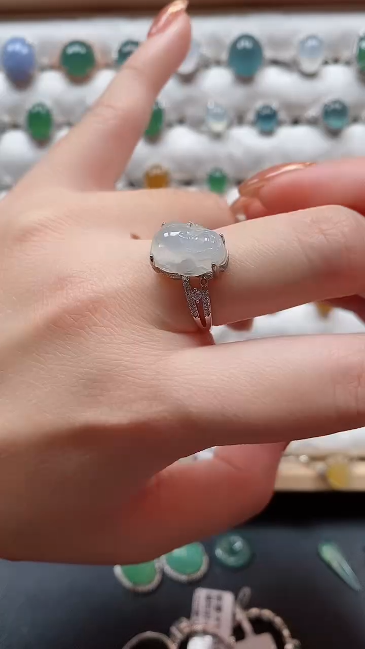 【闪购商品】翡翠戒指银S925镶嵌一物一证一礼盒