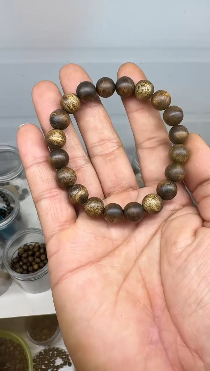 沉香手串1.0规格单圈9克