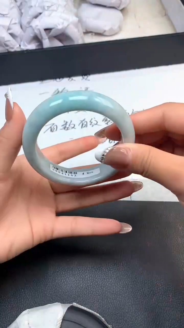 【闪购商品】翡翠手镯未镶嵌天然缅甸A货翡翠手镯