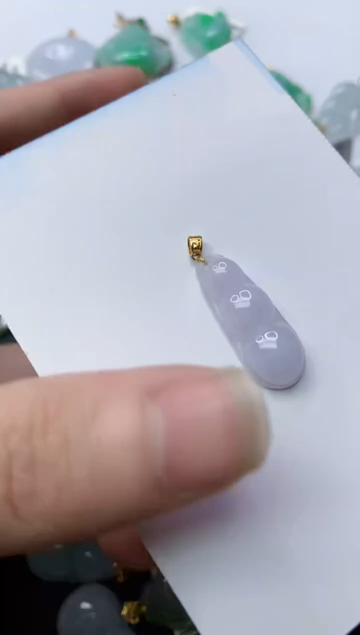 【闪购商品】翡翠颈饰18K金镶嵌58........