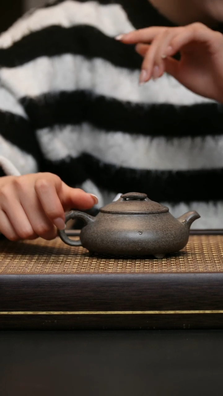 茶壶紫砂九龄君子兰柴烧 简瓢