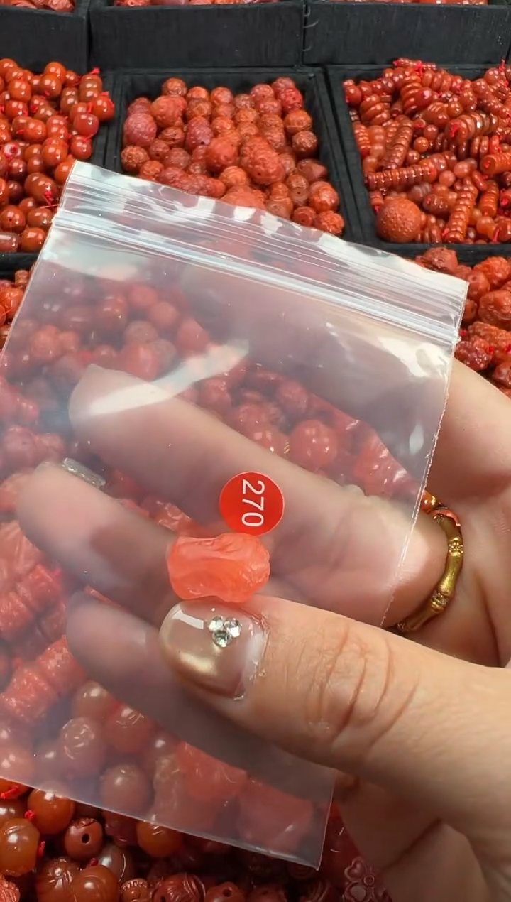 【闪购商品】南红玛瑙合金颈饰1