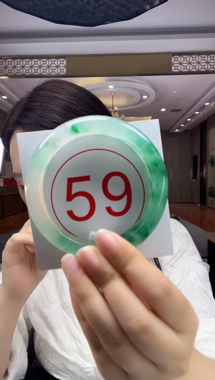 未镶嵌手镯石英质玉59
