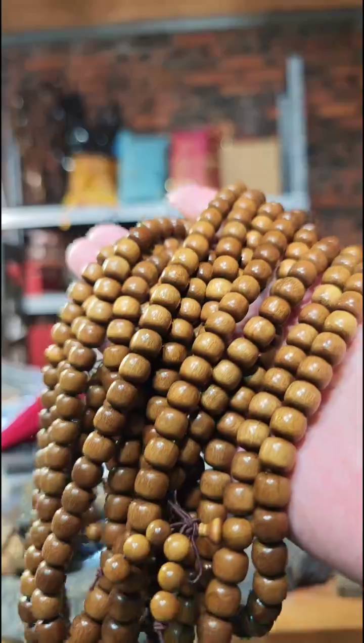 金丝楠0.7*0.8桶珠多圈