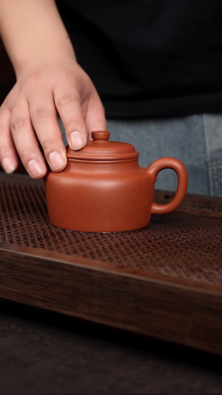 【闪购商品】紫砂茶壶大红泥 剑流德中