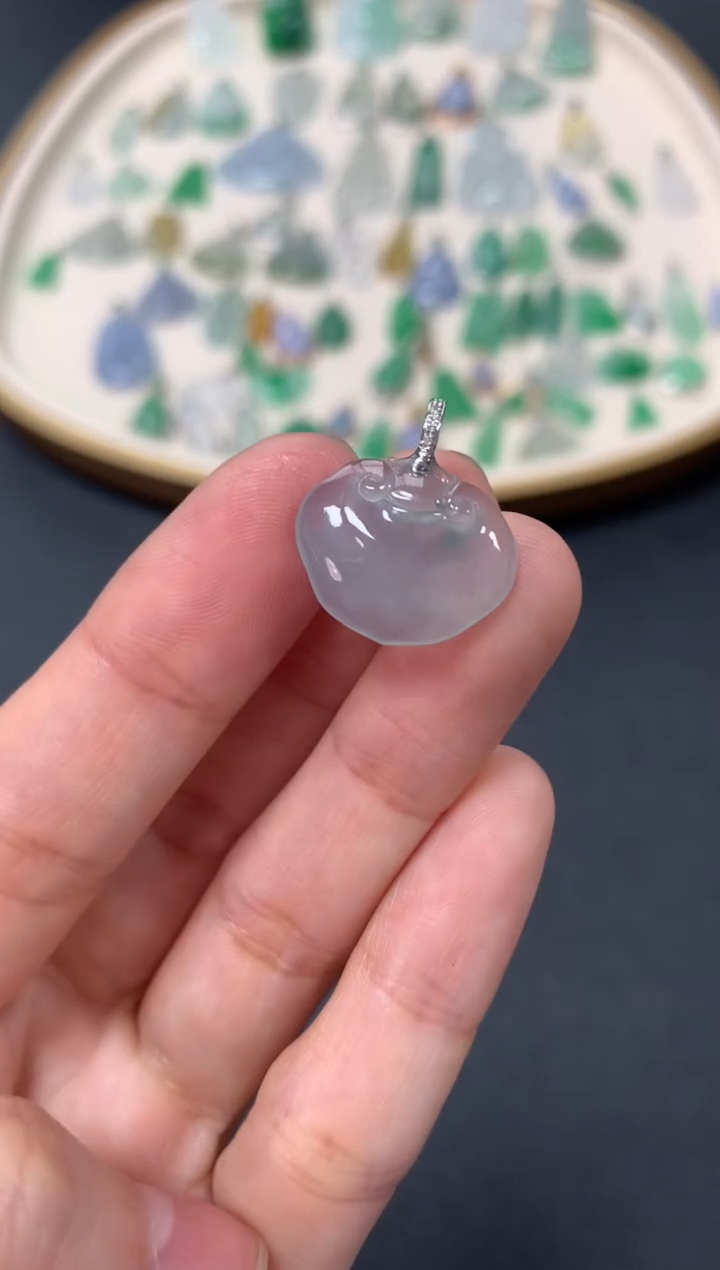 【闪购商品】翡翠吊坠(不含链)18K金镶嵌1380
