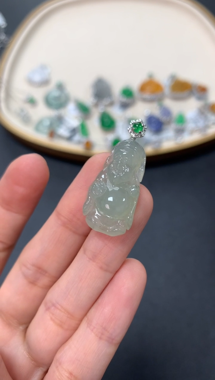 【闪购商品】翡翠吊坠(不含链)18K金镶嵌1380