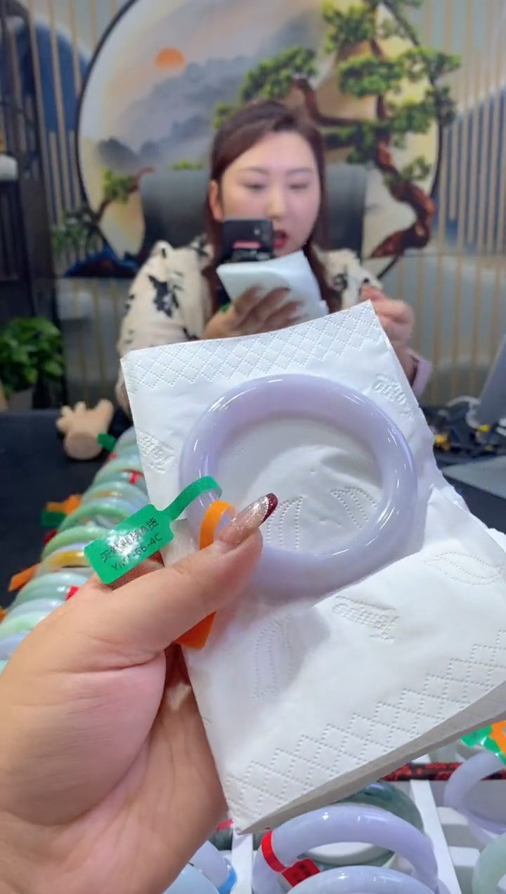 【闪购商品】翡翠手镯未镶嵌00009380