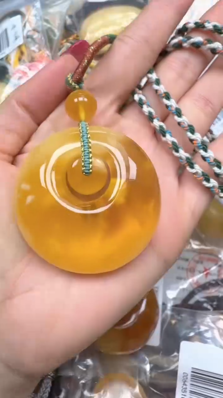 裸石琥珀未镶嵌如图