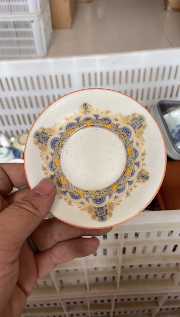 无运费险有瑕疵的摄影的产品有使用过的痕迹有点脏介意勿拍