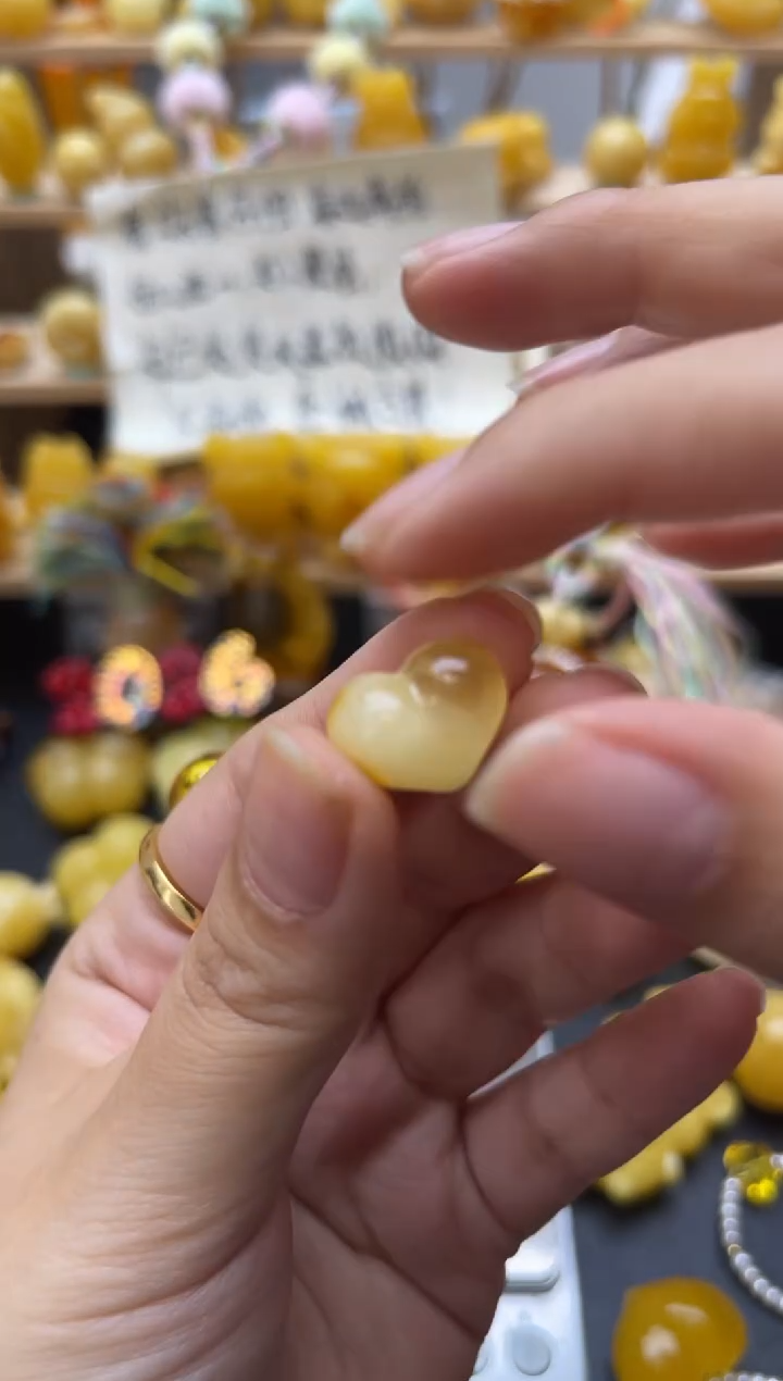 琥珀未镶嵌珠宝奇石079琥珀蜜蜡微瑕