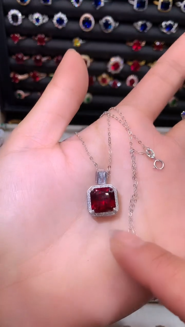 【闪购商品】红宝石吊坠(赠链)银S925镶嵌正