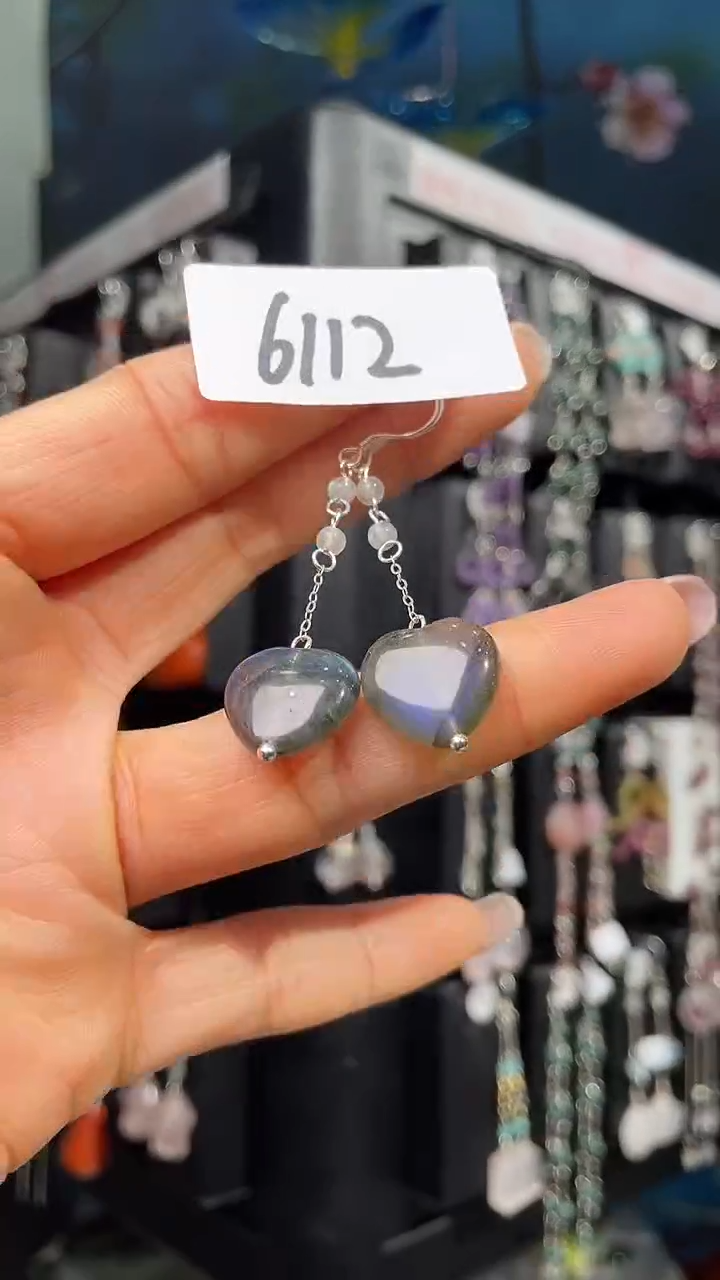 未镶嵌耳饰月光石喜欢拍