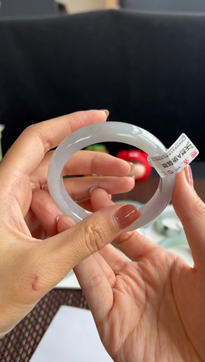 翡翠手镯未镶嵌43号58*12.7*8.3