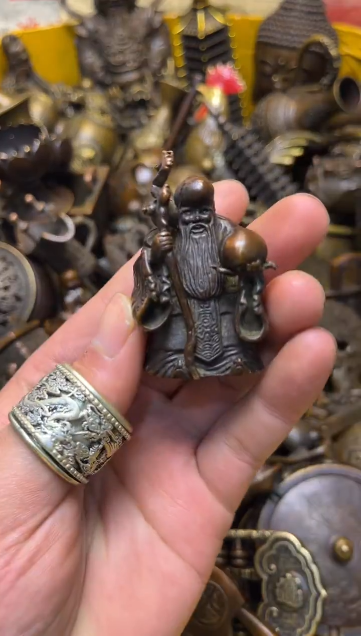 精美铜器，点击下单