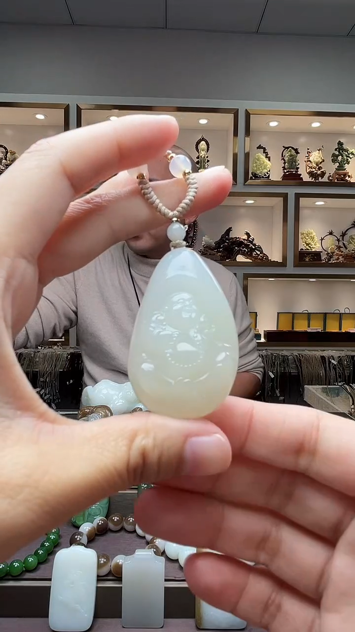 【闪购商品】和田玉颈饰未镶嵌苏