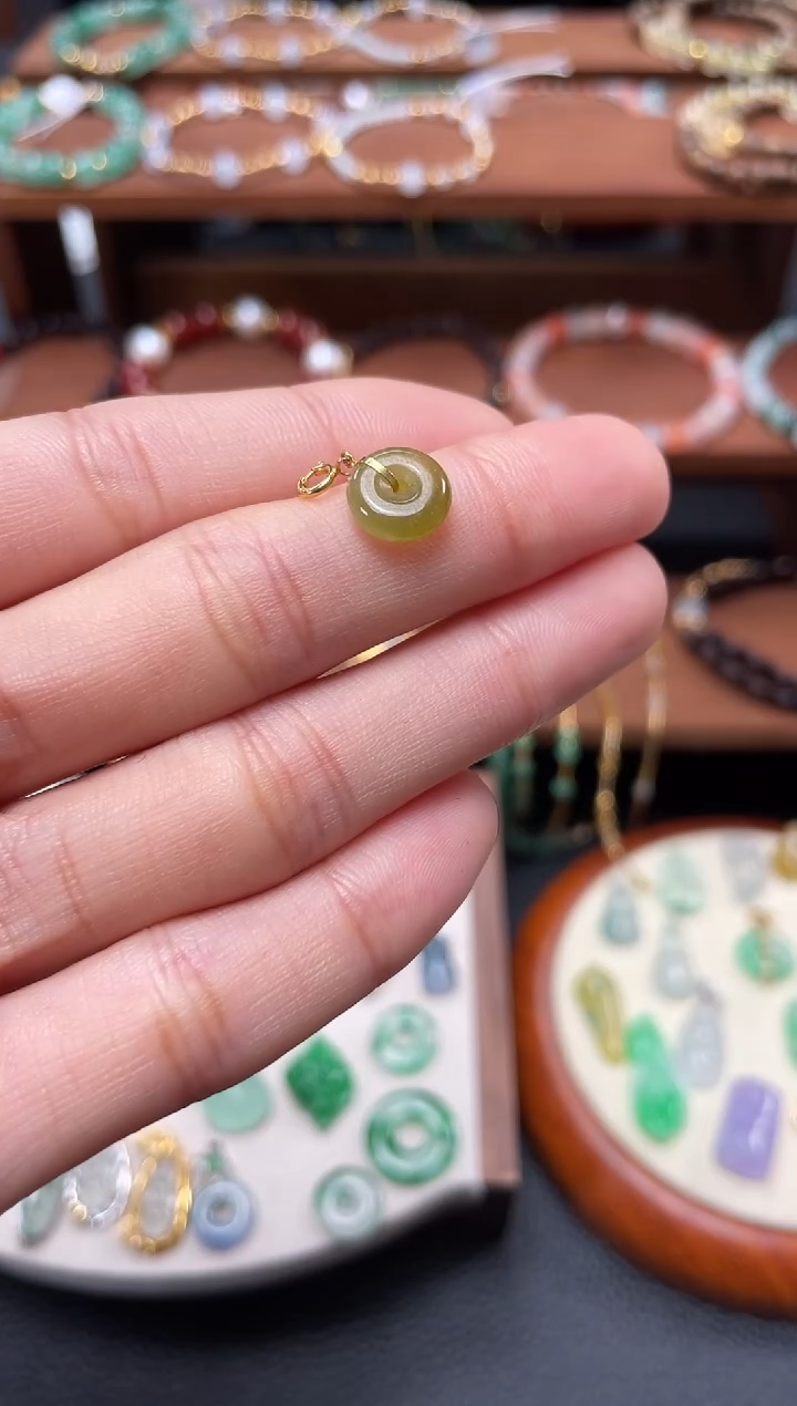 【闪购商品】翡翠吊坠(不含链)18K金镶嵌一个  JK325