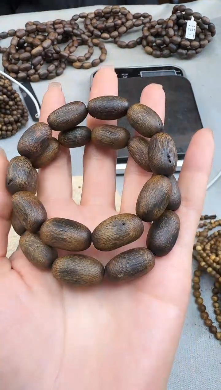 沉香手串1119白棋随型沉水单圈多样性发一