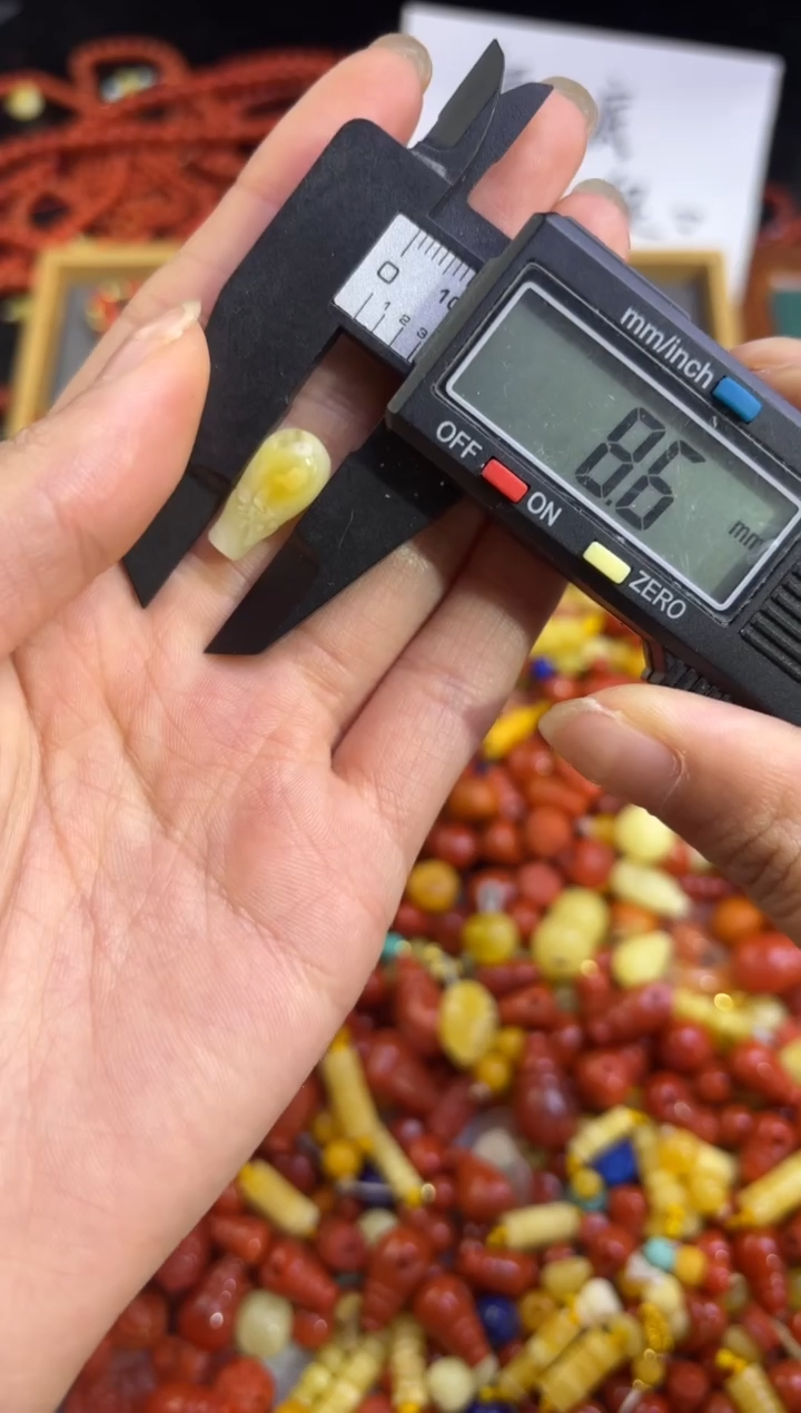 裸石蜜蜡未镶嵌多样性发货